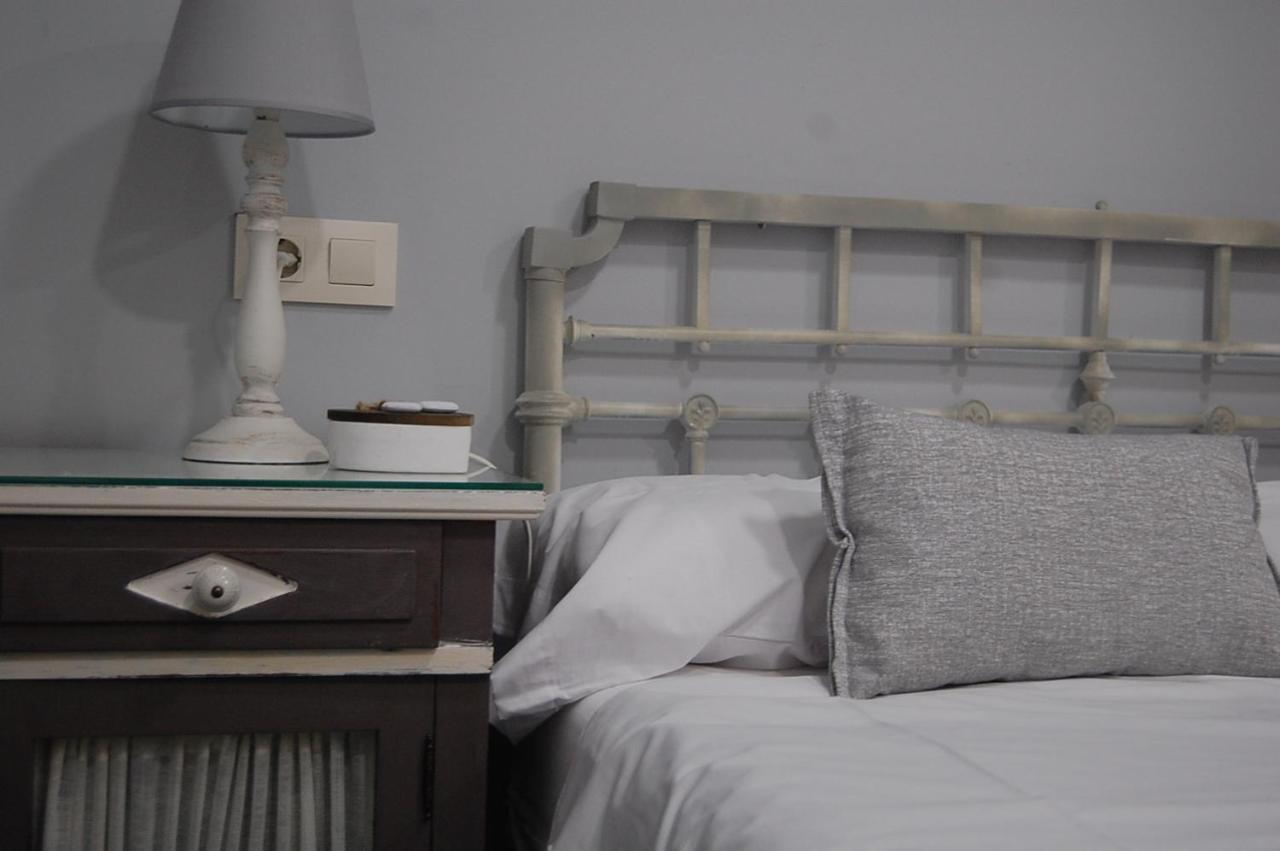 Apartamentos Los Jardines& Parking กอร์โดบา ภายนอก รูปภาพ